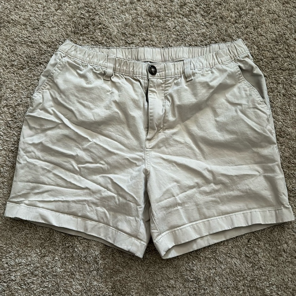 Men’s Chubbies Khaki Shorts; 5.5 inch inseam; Large